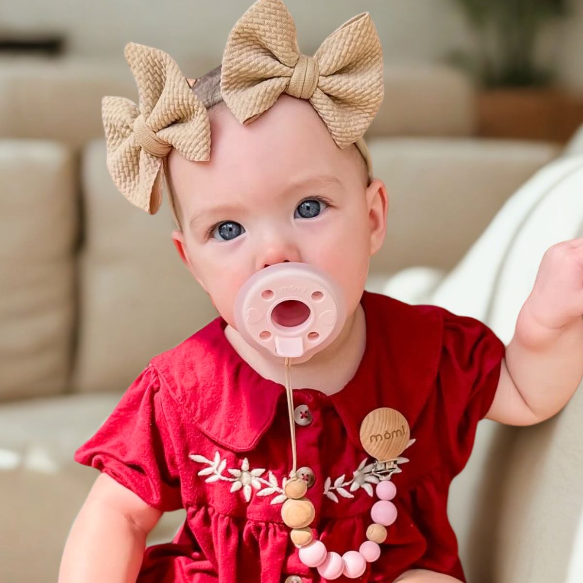 mōmi babypace® pacifier clip in multiple vibes™ colors