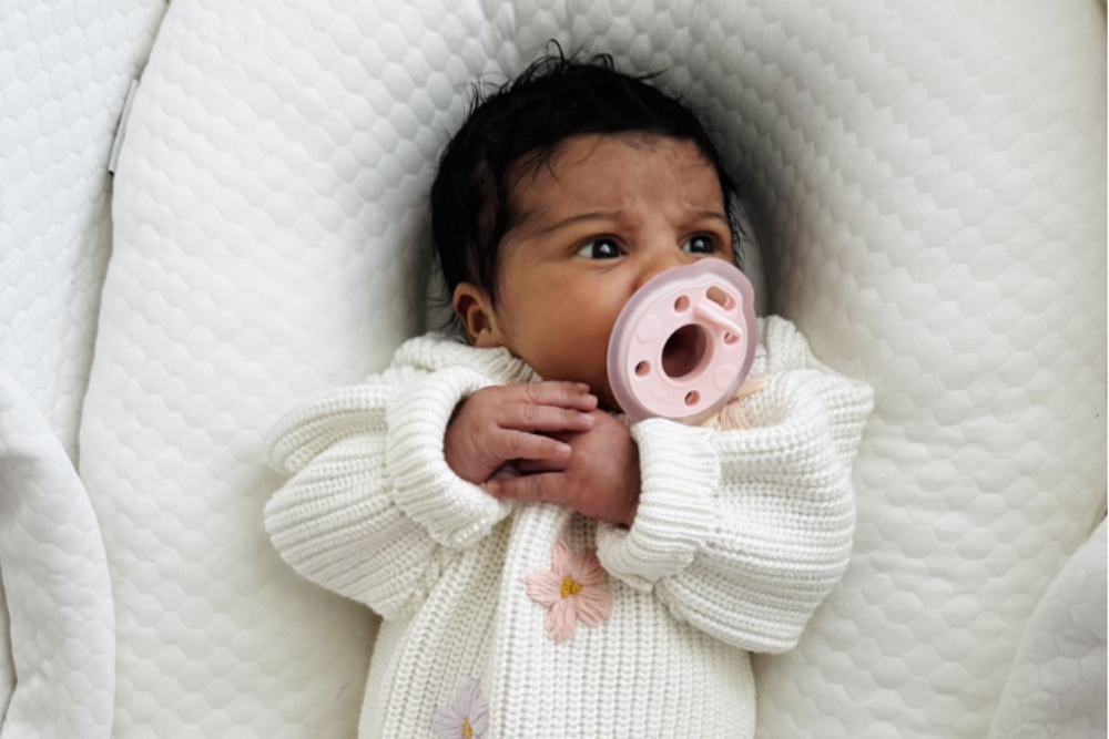 latex vs. silicone pacifiers: what’s the difference?