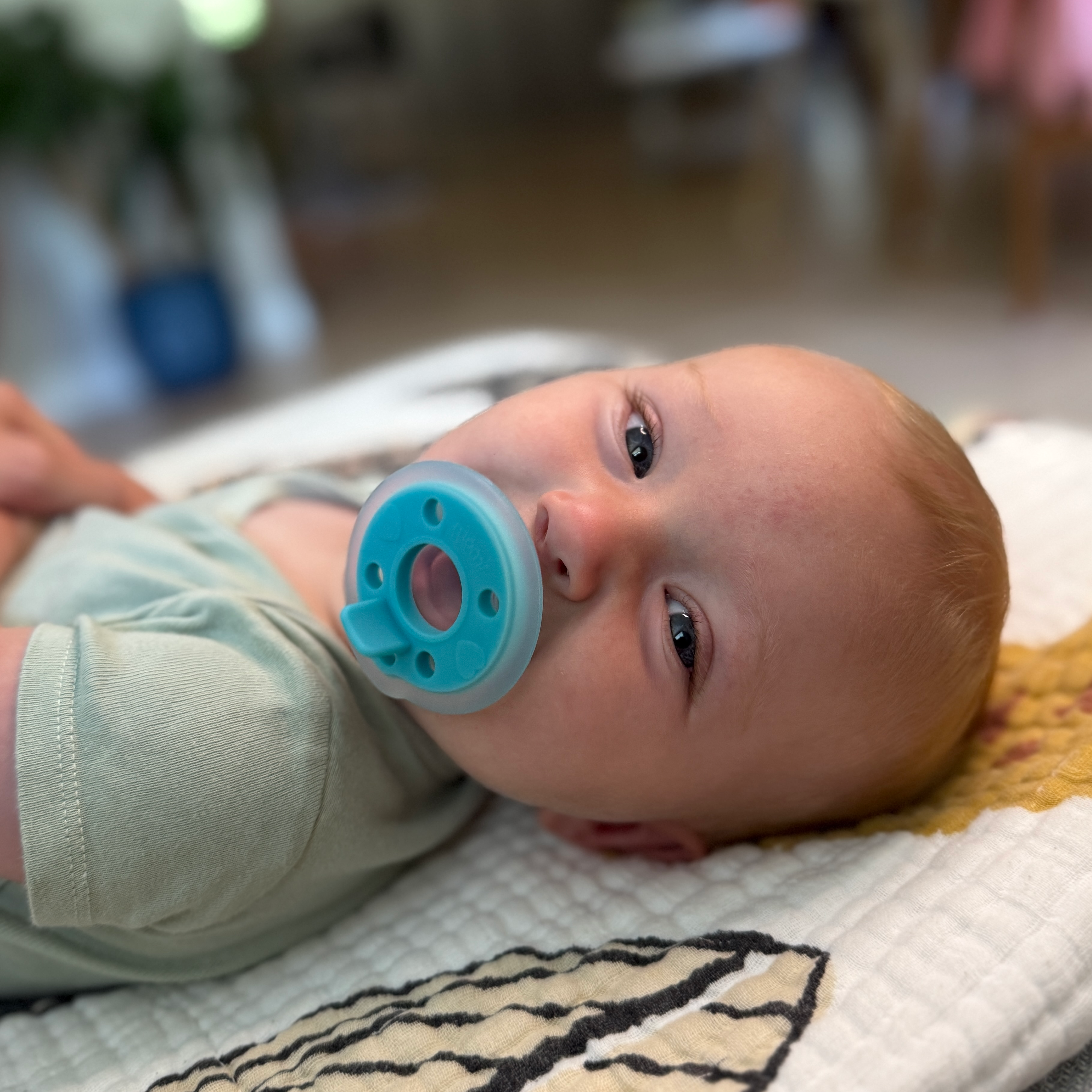 mōmi babypace pacifier - lagoon